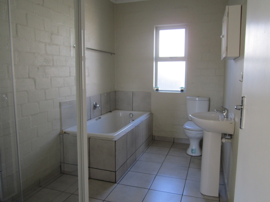 3 Bedroom Property for Sale in Fairview Golf Estate Western Cape